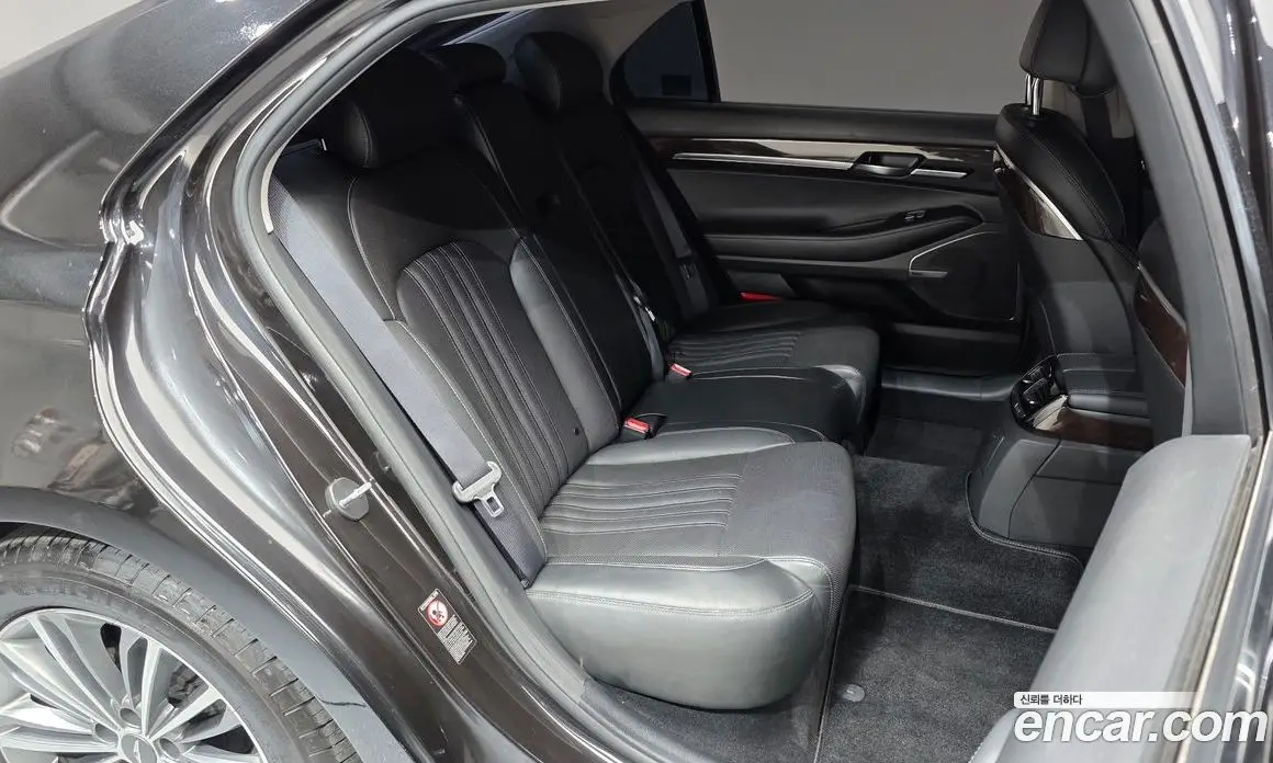 Genesis EQ900 2017 3.8 автомат (гидро), фото 16 Genesis EQ900 2017 3.8 автомат (гидро), фото 16