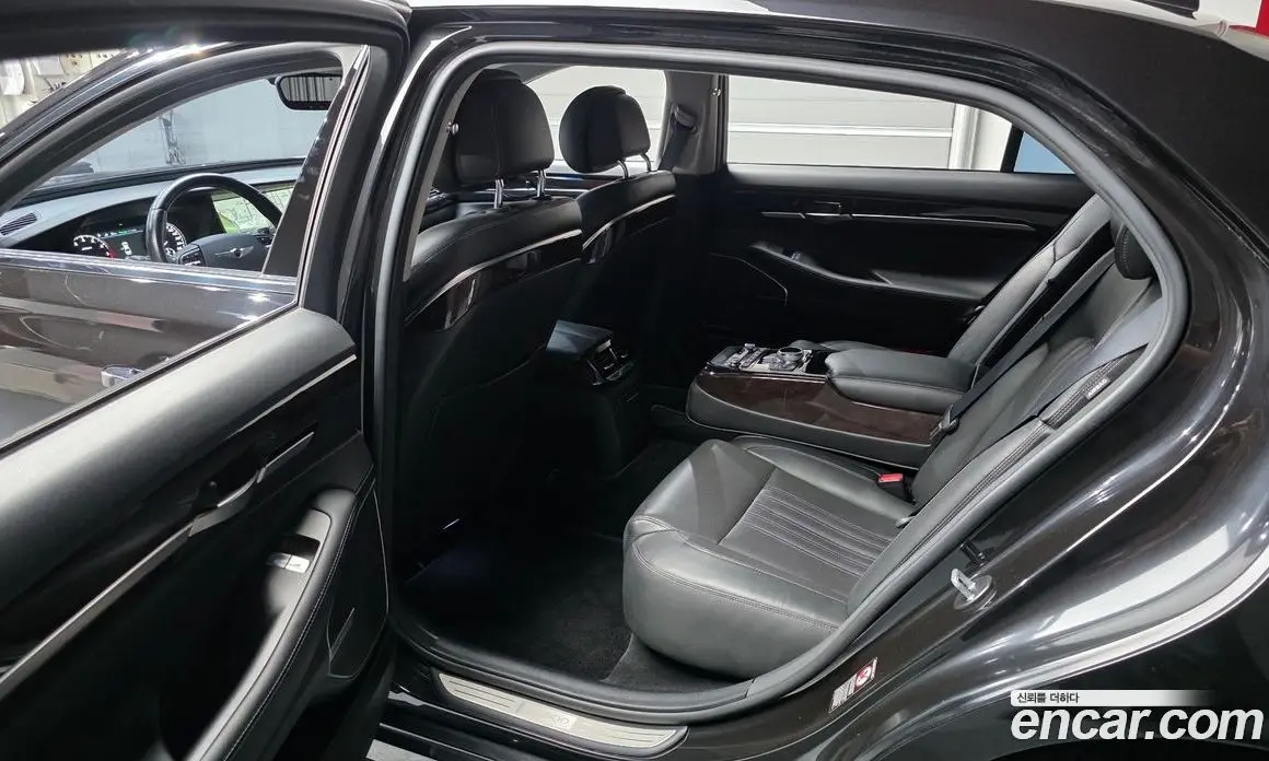 Genesis EQ900 2017 3.8 автомат (гидро), фото 17 Genesis EQ900 2017 3.8 автомат (гидро), фото 17