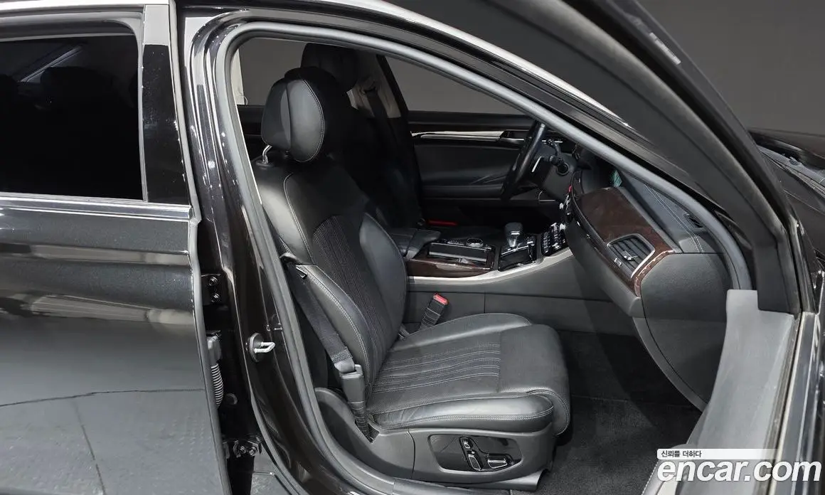 Genesis EQ900 2017 3.8 автомат (гидро), фото 18 Genesis EQ900 2017 3.8 автомат (гидро), фото 18