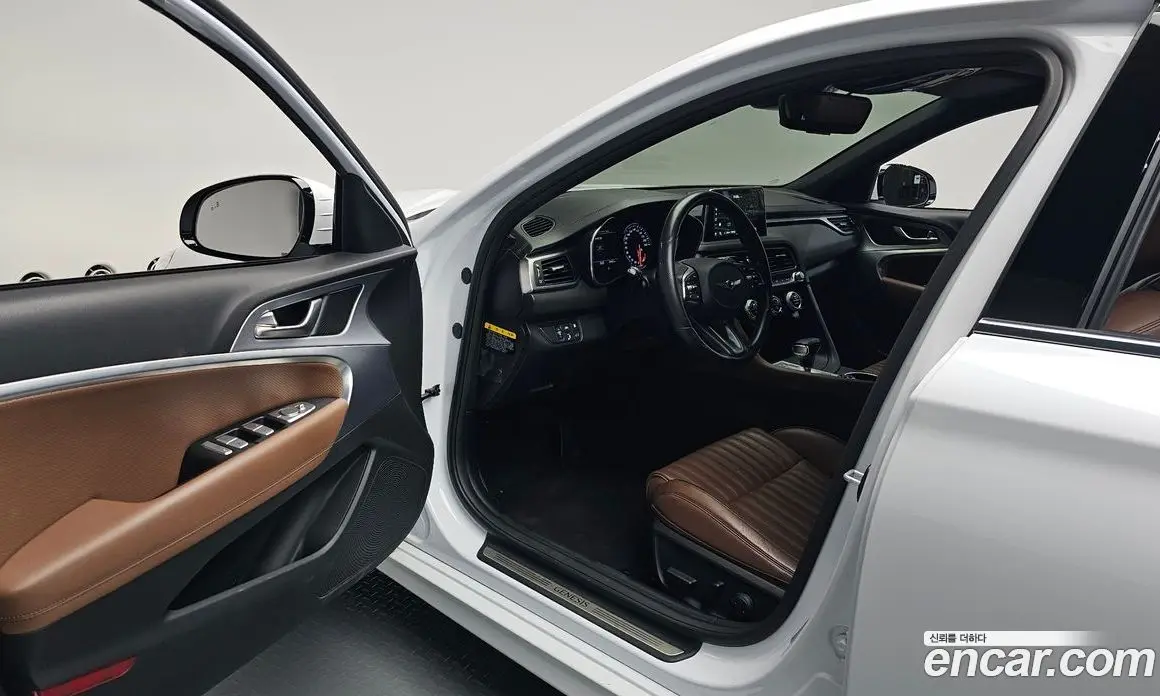 Genesis G70 2017 2.0 автомат (гидро), фото 12 Genesis G70 2017 2.0 автомат (гидро), фото 12