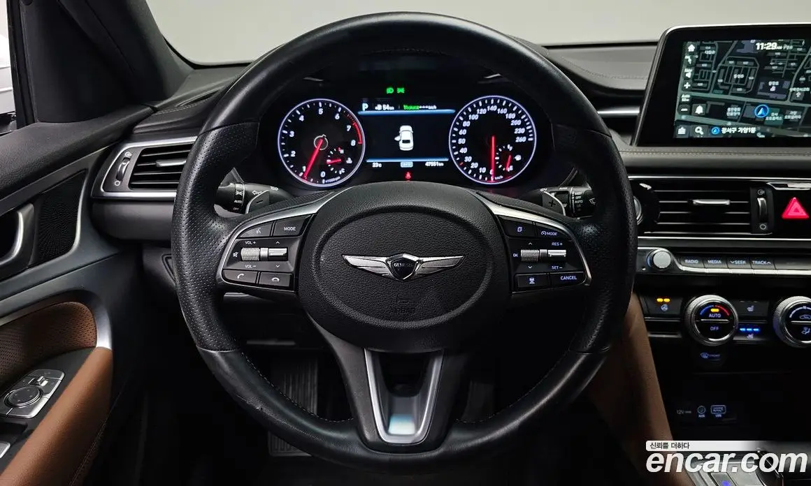 Genesis G70 2017 2.0 автомат (гидро), фото 17 Genesis G70 2017 2.0 автомат (гидро), фото 17