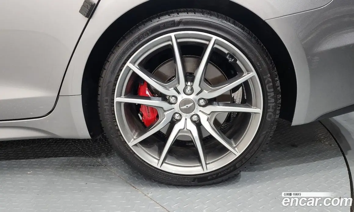 Genesis G70 2019 2.0 автомат (гидро), фото 7 Genesis G70 2019 2.0 автомат (гидро), фото 7