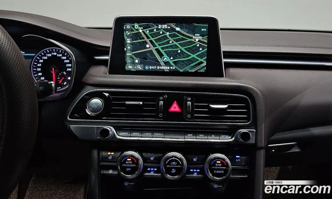 Genesis G70 2019 2.0 автомат (гидро), фото 18 Genesis G70 2019 2.0 автомат (гидро), фото 18