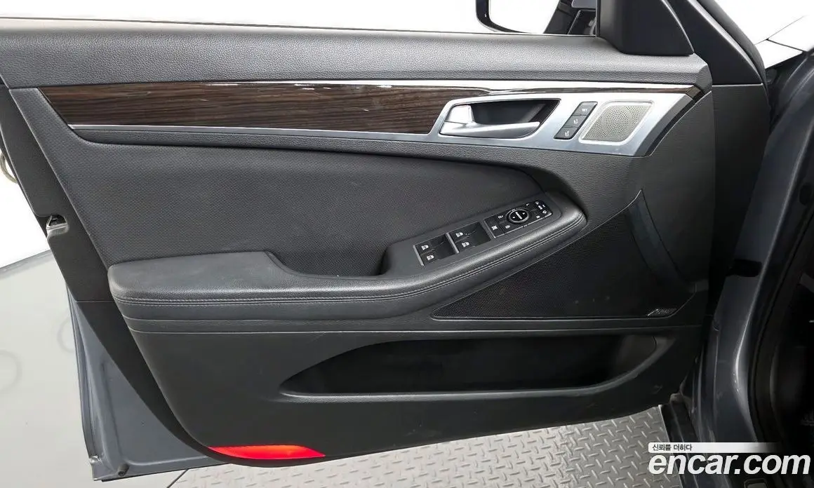 Genesis G80 2016 3.3 автомат (гидро), фото 14 Genesis G80 2016 3.3 автомат (гидро), фото 14