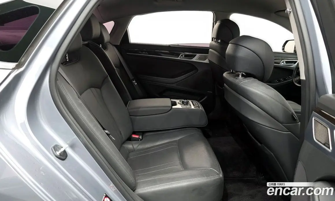 Genesis G80 2016 3.3 автомат (гидро), фото 17 Genesis G80 2016 3.3 автомат (гидро), фото 17