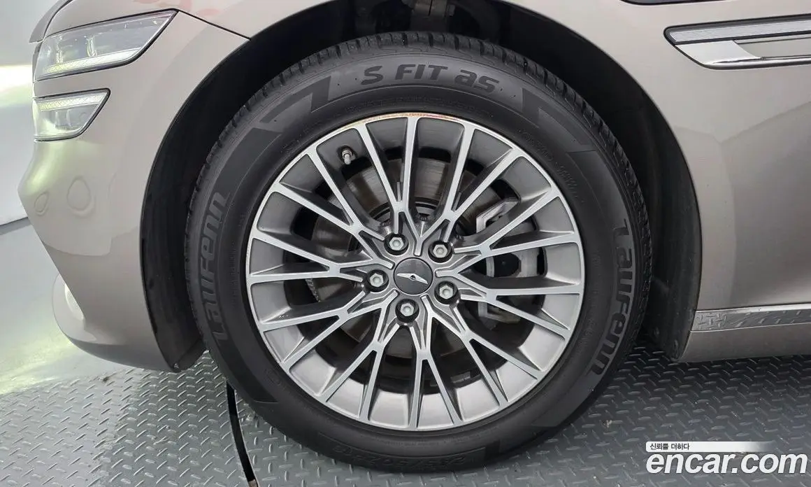 Genesis G80 2021 2.5 автомат (гидро), фото 5 Genesis G80 2021 2.5 автомат (гидро), фото 5