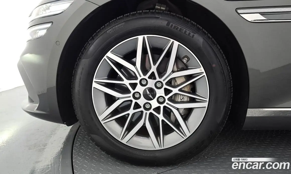 Genesis G80 2024 2.5 автомат (гидро), фото 5 Genesis G80 2024 2.5 автомат (гидро), фото 5