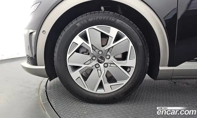 Genesis GV60 2024 0.1 автомат (гидро), миниатюра 5 Genesis GV60 2024 0.1 автомат (гидро), миниатюра 5