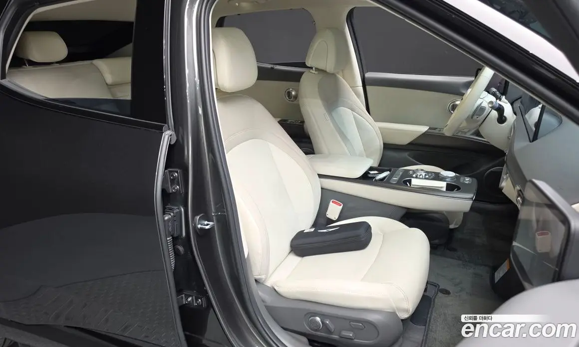 Genesis GV60 2025 0.1 автомат (гидро), фото 16 Genesis GV60 2025 0.1 автомат (гидро), фото 16
