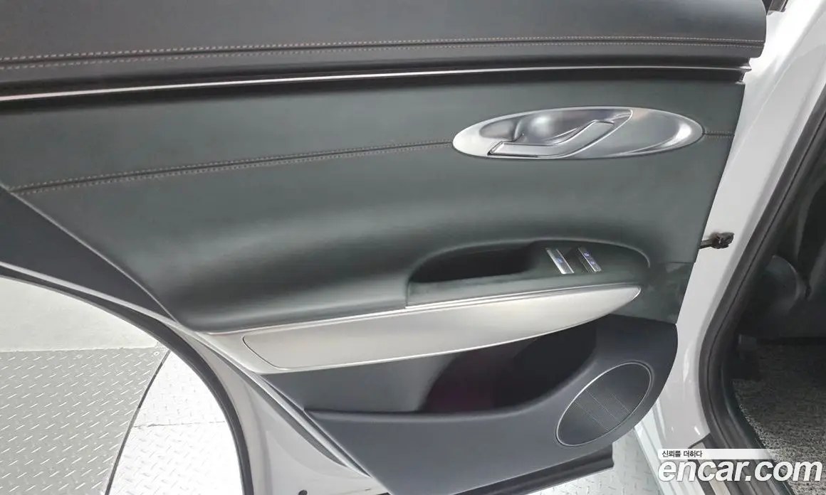 Genesis GV70 2021 2.5 автомат (гидро), фото 15