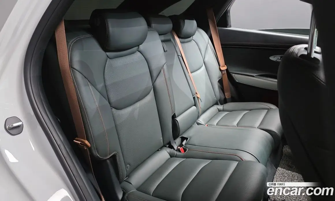 Genesis GV70 2021 2.5 автомат (гидро), фото 17