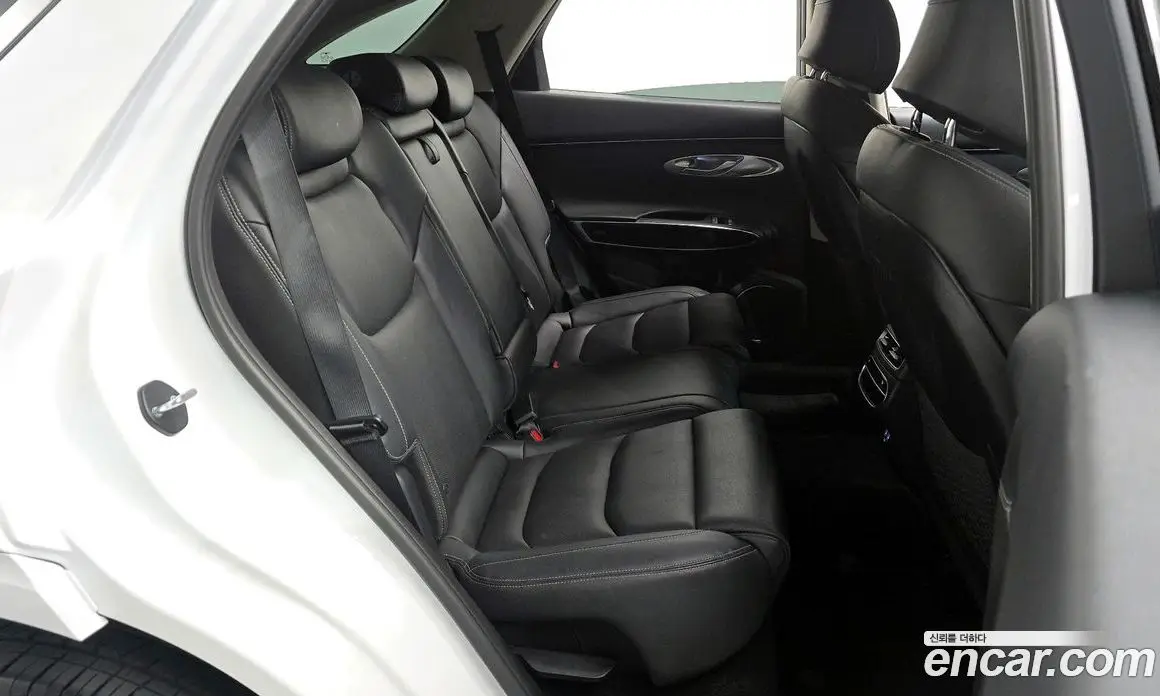 Genesis GV70 2022 2.5 автомат (гидро), фото 17