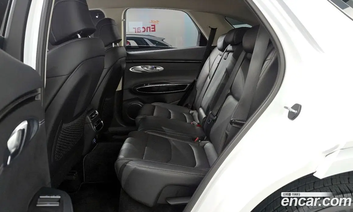 Genesis GV70 2022 2.5 автомат (гидро), фото 18
