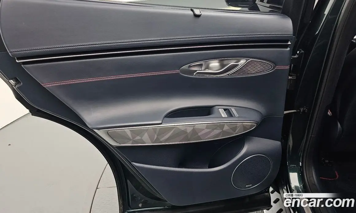 Genesis GV70 2022 3.5 автомат (гидро), фото 15