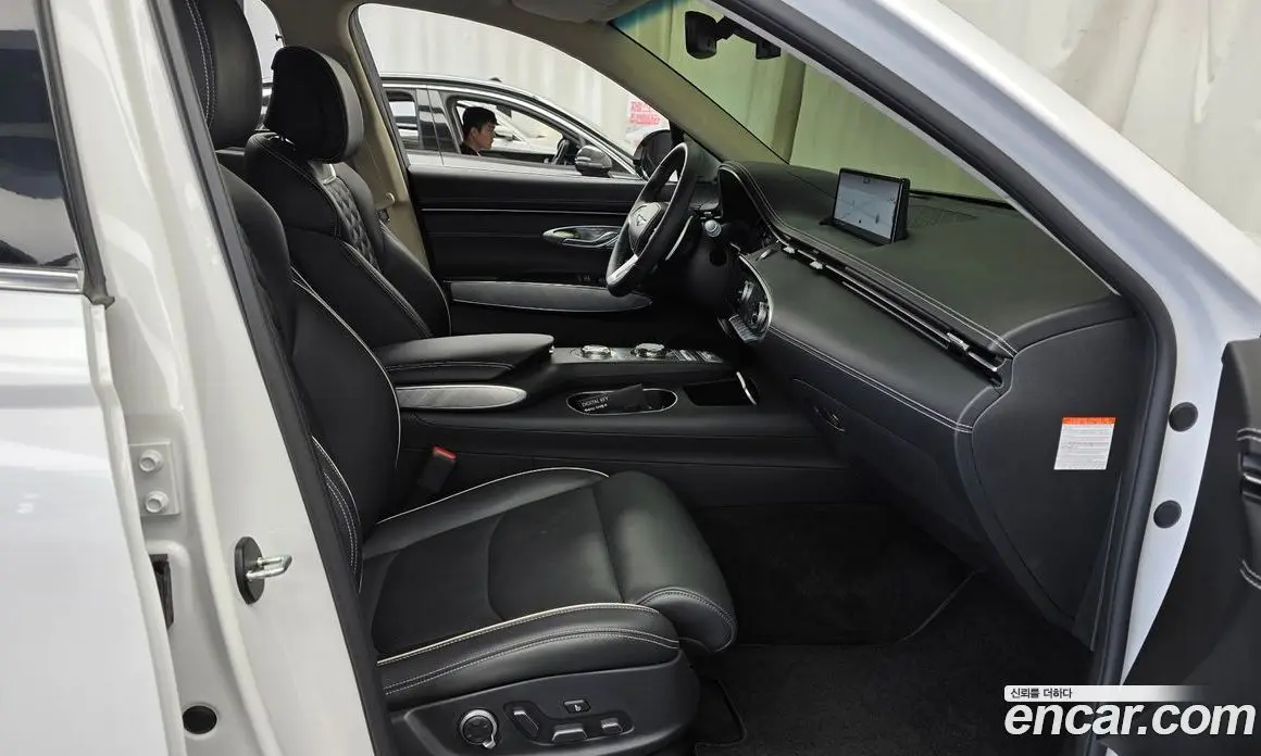 Genesis GV70 2022 0.1 автомат (гидро), фото 16 Genesis GV70 2022 0.1 автомат (гидро), фото 16