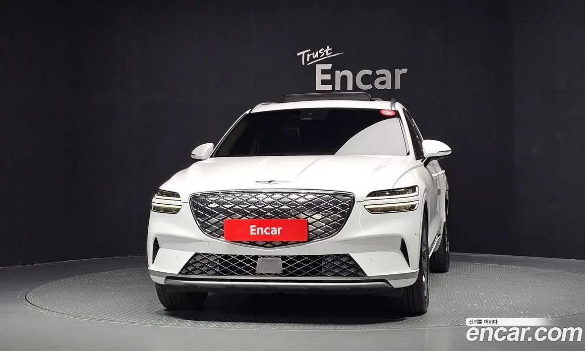 Genesis GV70 2022 0.1 автомат (гидро), фото 3 Genesis GV70 2022 0.1 автомат (гидро), фото 3