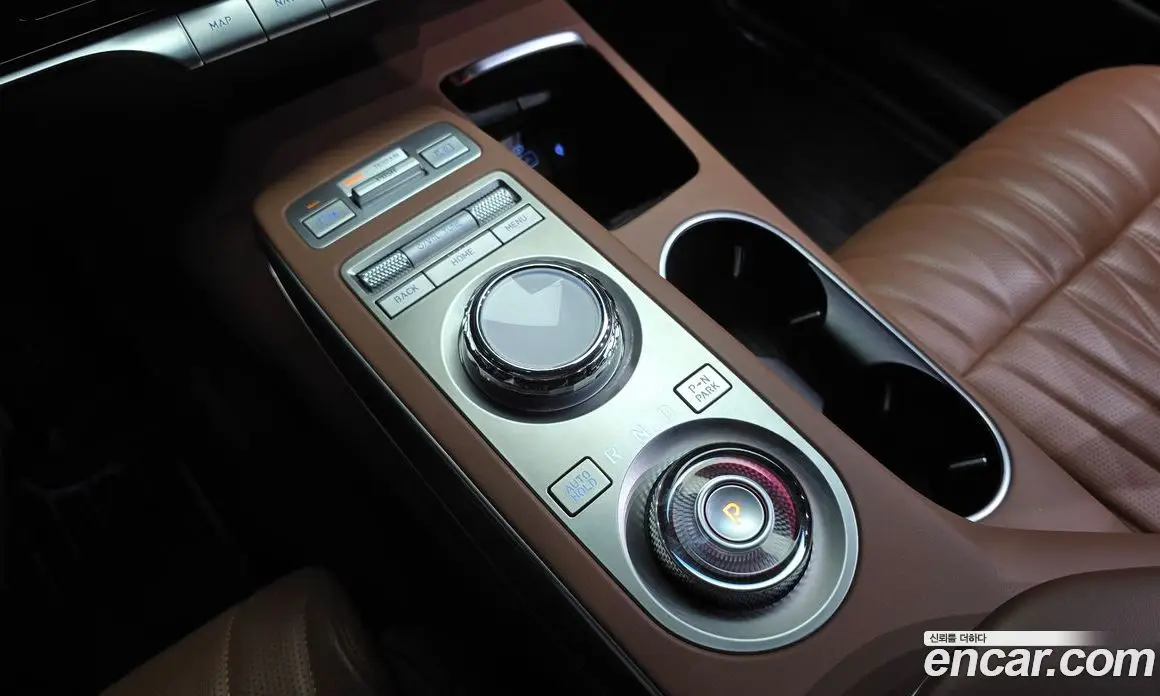 Genesis GV70 2023 2.5 автомат (гидро), фото 12