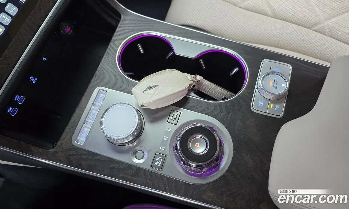 Genesis GV80 2025 2.5 автомат (гидро), фото 9