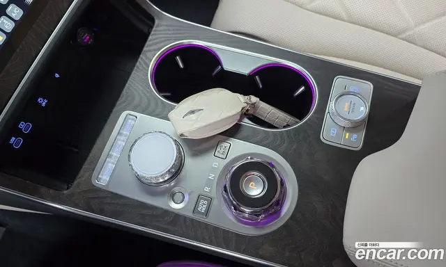 Genesis GV80 2025 2.5 автомат (гидро), миниатюра 9