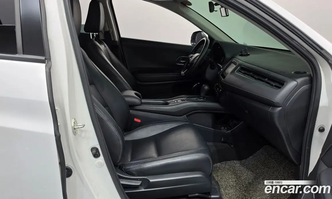 Honda HR-V 2019 1.8 автомат (гидро), фото 16