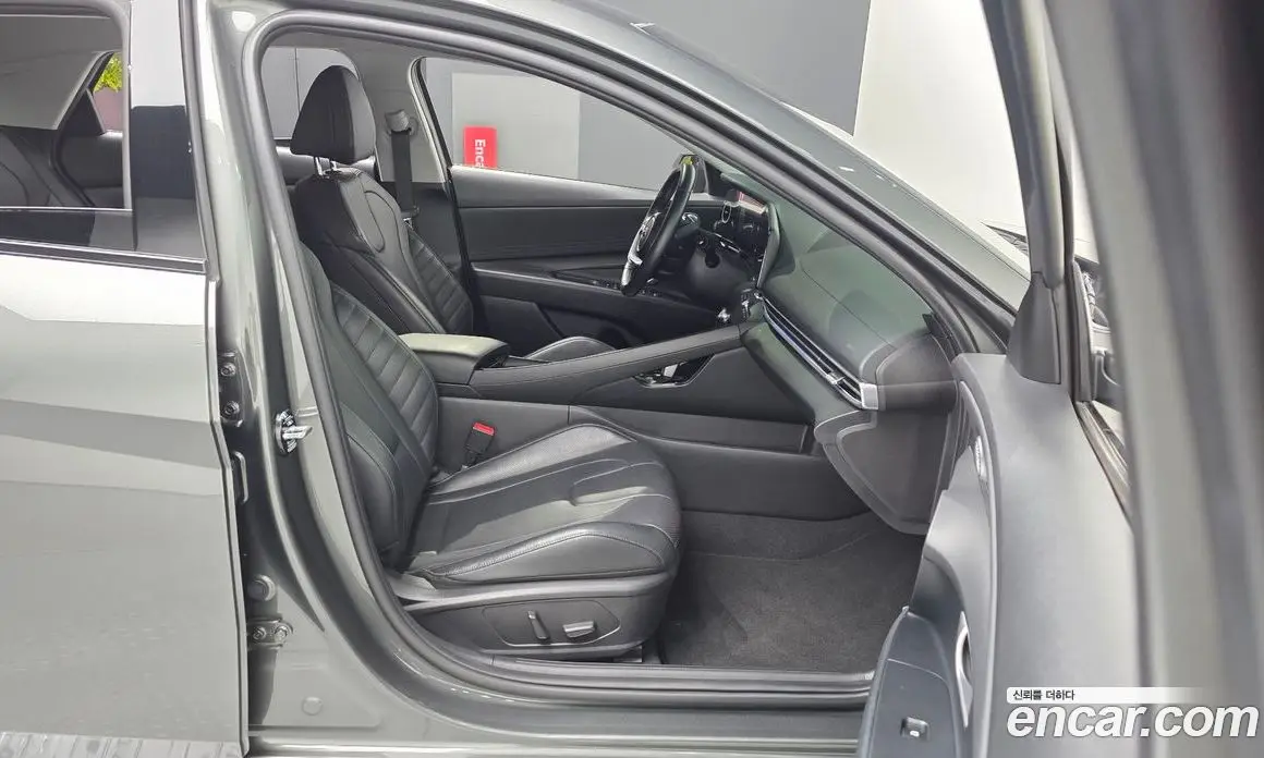 Hyundai Avante 2022 1.6 автомат (гидро), фото 17 Hyundai Avante 2022 1.6 автомат (гидро), фото 17