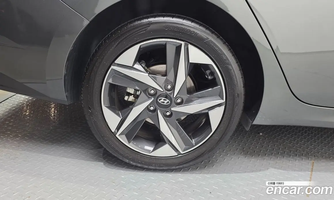 Hyundai Avante 2022 1.6 автомат (гидро), фото 5 Hyundai Avante 2022 1.6 автомат (гидро), фото 5