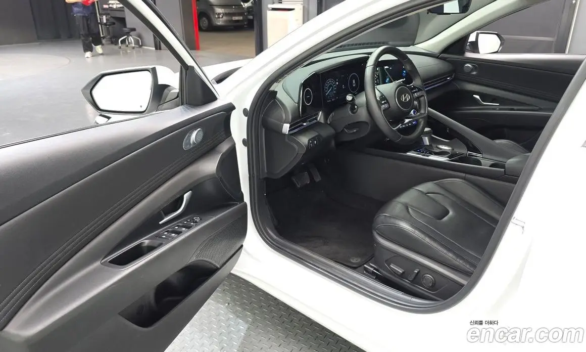 Hyundai Avante 2023 1.6 автомат (гидро), фото 13 Hyundai Avante 2023 1.6 автомат (гидро), фото 13