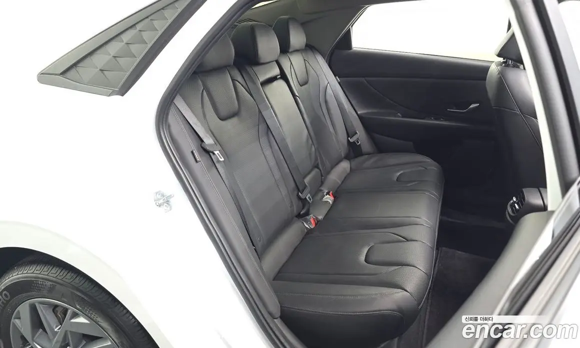 Hyundai Avante 2023 1.6 автомат (гидро), фото 18 Hyundai Avante 2023 1.6 автомат (гидро), фото 18