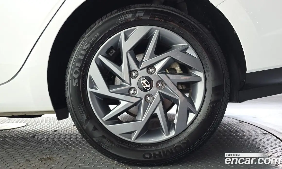 Hyundai Avante 2023 1.6 автомат (гидро), фото 7 Hyundai Avante 2023 1.6 автомат (гидро), фото 7