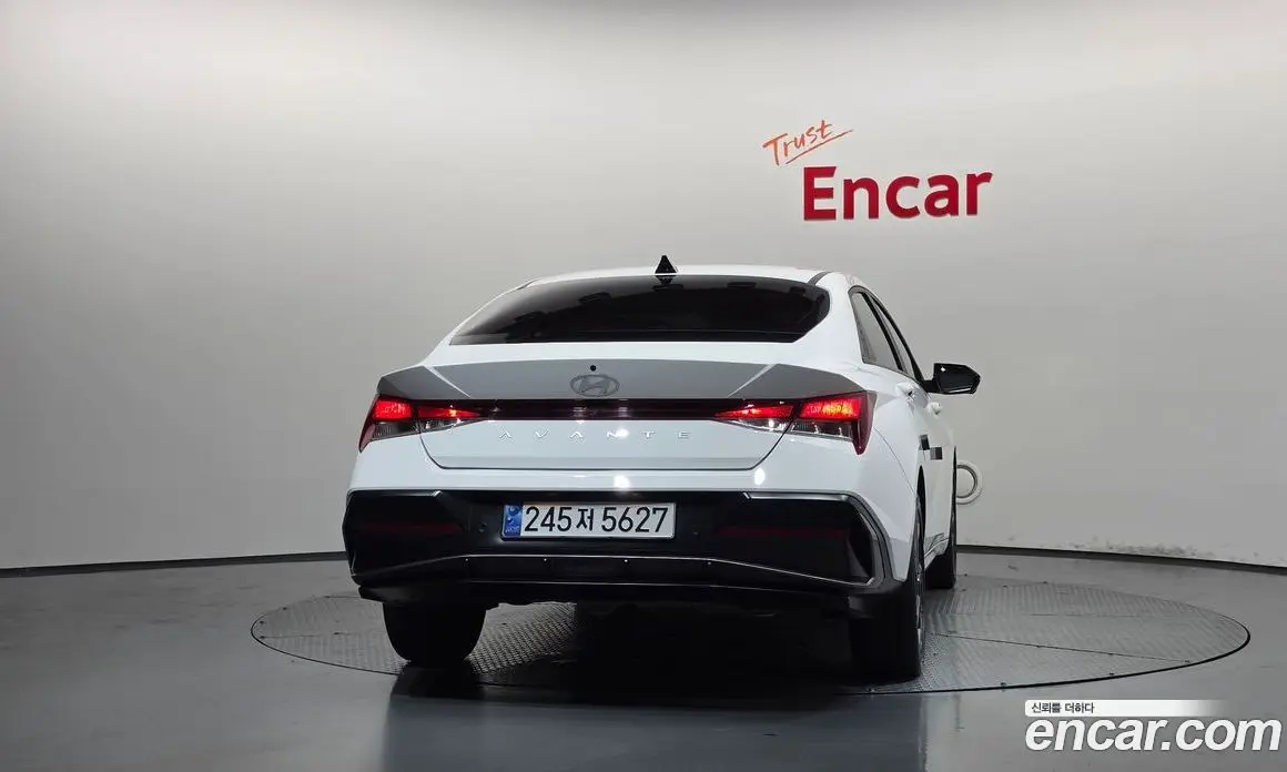 Hyundai Avante 2025 1.6 автомат (гидро), фото 4