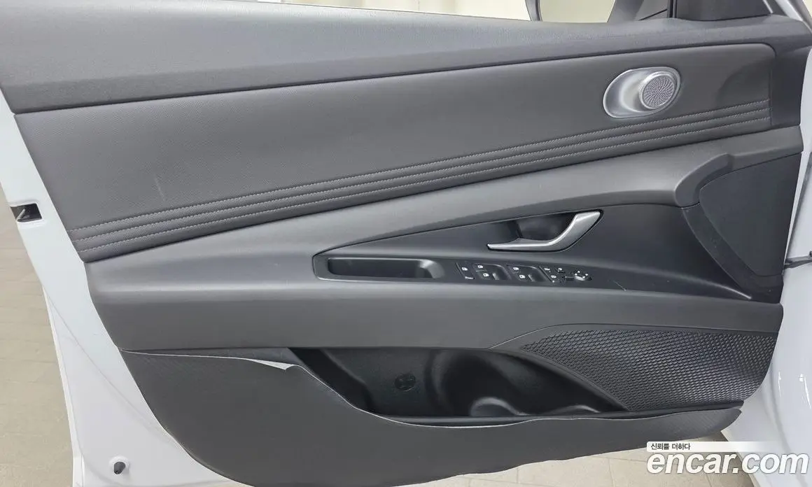 Hyundai Avante 2025 1.6 автомат (гидро), фото 13