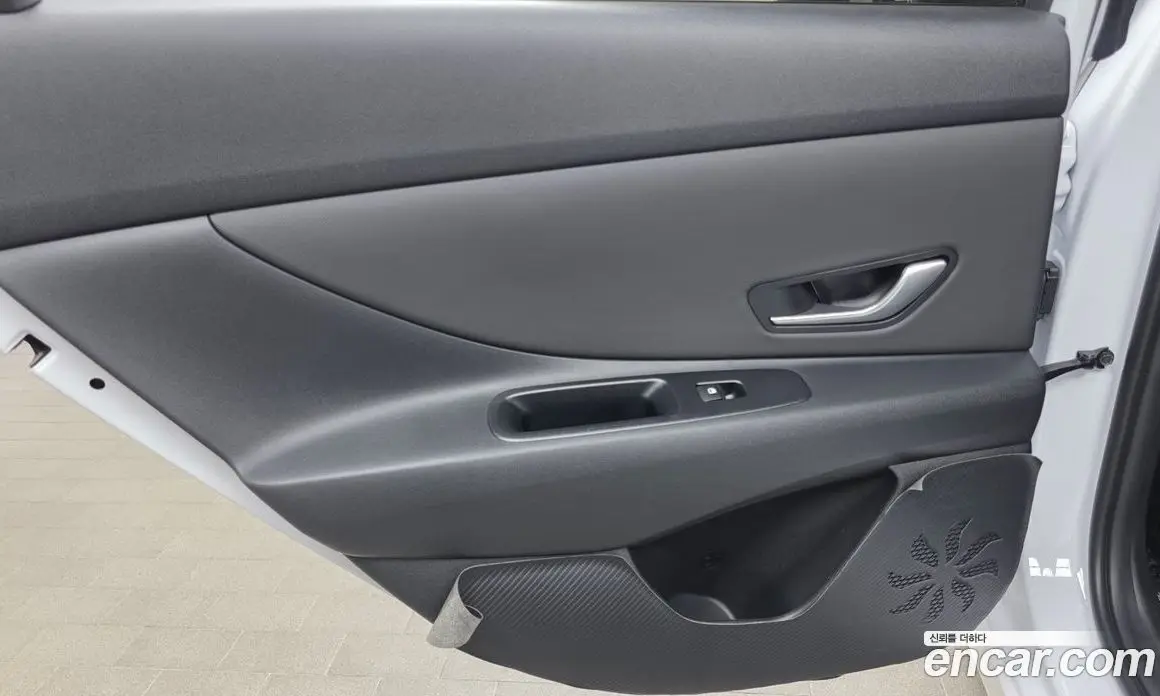 Hyundai Avante 2025 1.6 автомат (гидро), фото 14