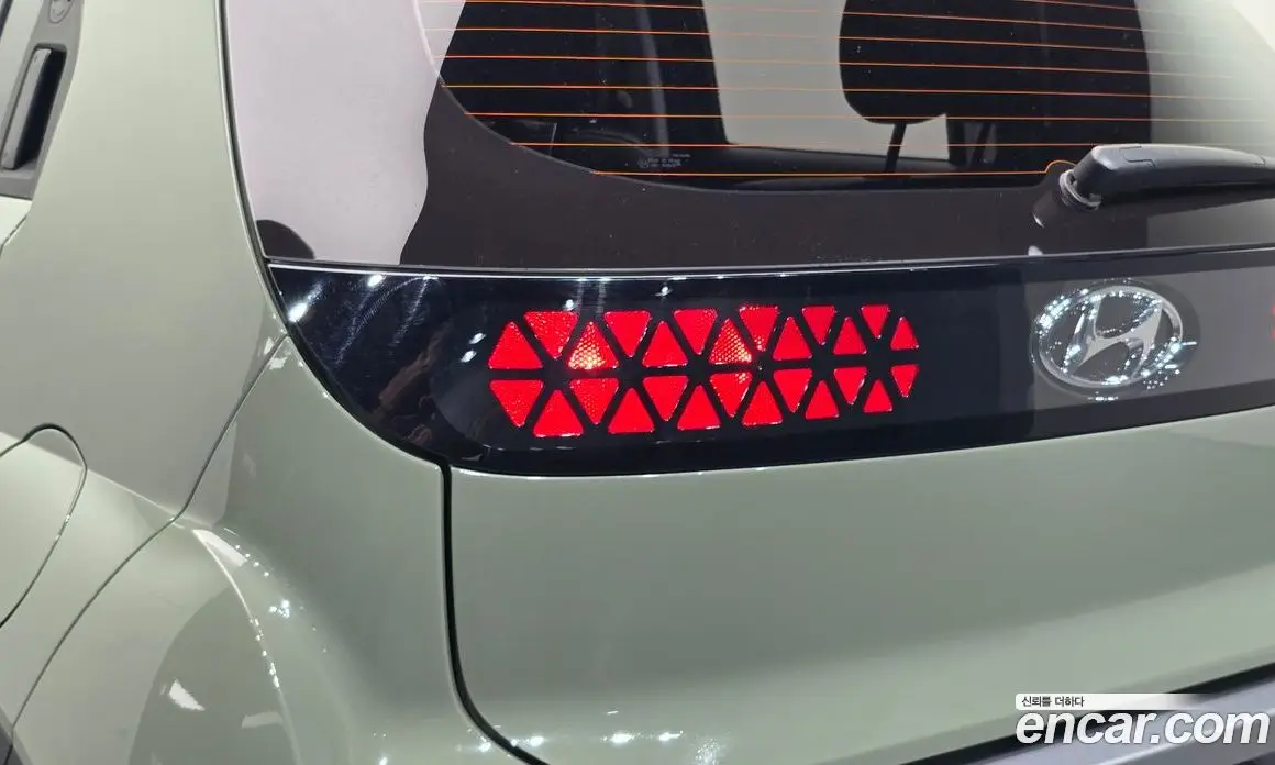 Hyundai Casper 2023 1.0 автомат (гидро), фото 9