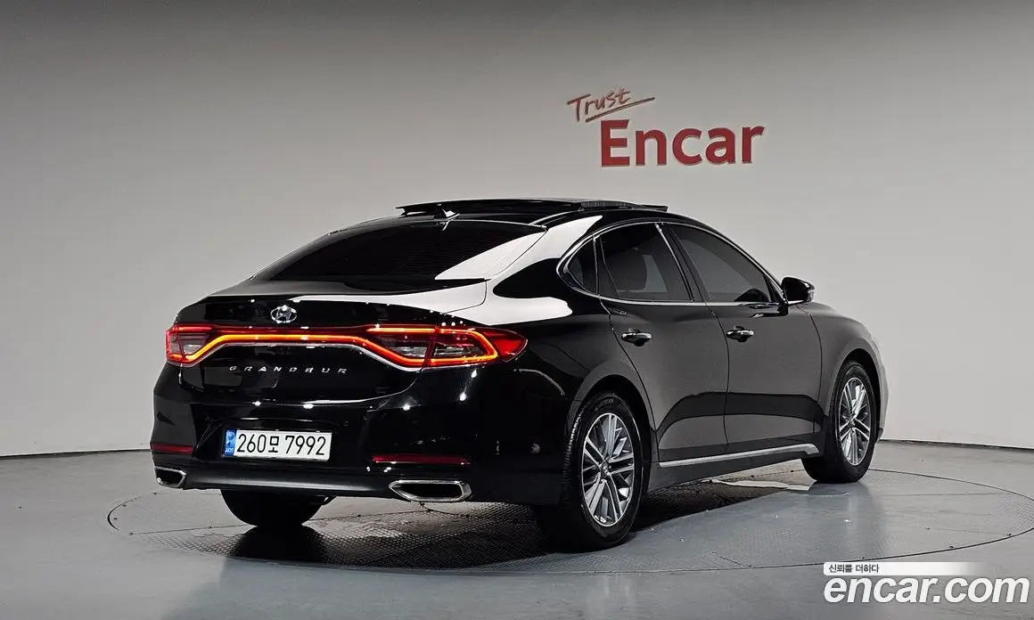 Hyundai Grandeur 2018 2.4 автомат (гидро), фото 1 Hyundai Grandeur 2018 2.4 автомат (гидро), фото 1