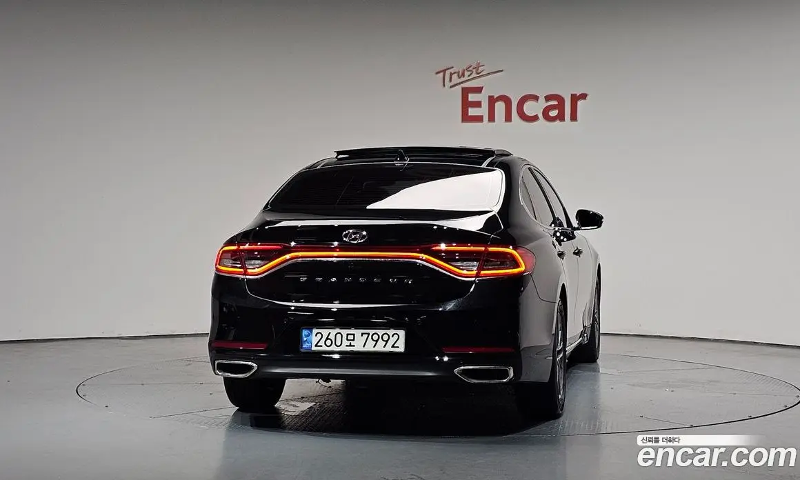 Hyundai Grandeur 2018 2.4 автомат (гидро), фото 3 Hyundai Grandeur 2018 2.4 автомат (гидро), фото 3