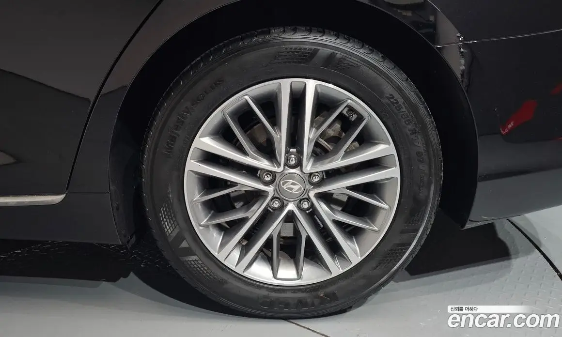 Hyundai Grandeur 2018 2.4 автомат (гидро), фото 6 Hyundai Grandeur 2018 2.4 автомат (гидро), фото 6