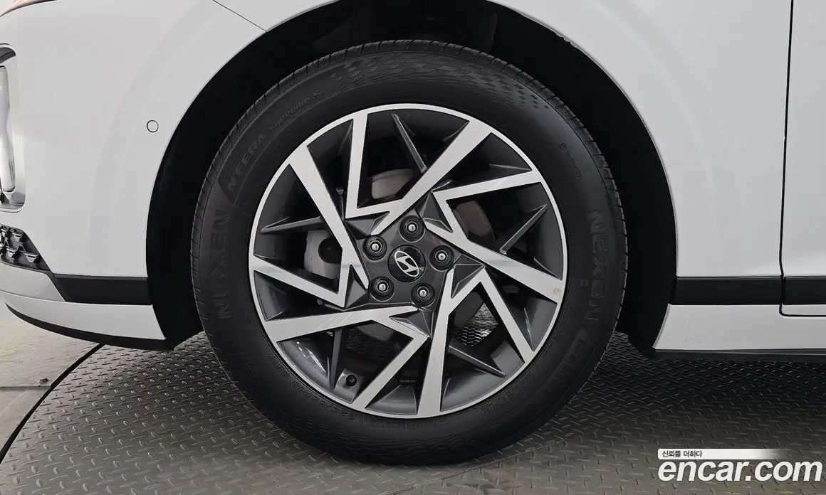 Hyundai Grandeur 2025 1.6 автомат (гидро), фото 4