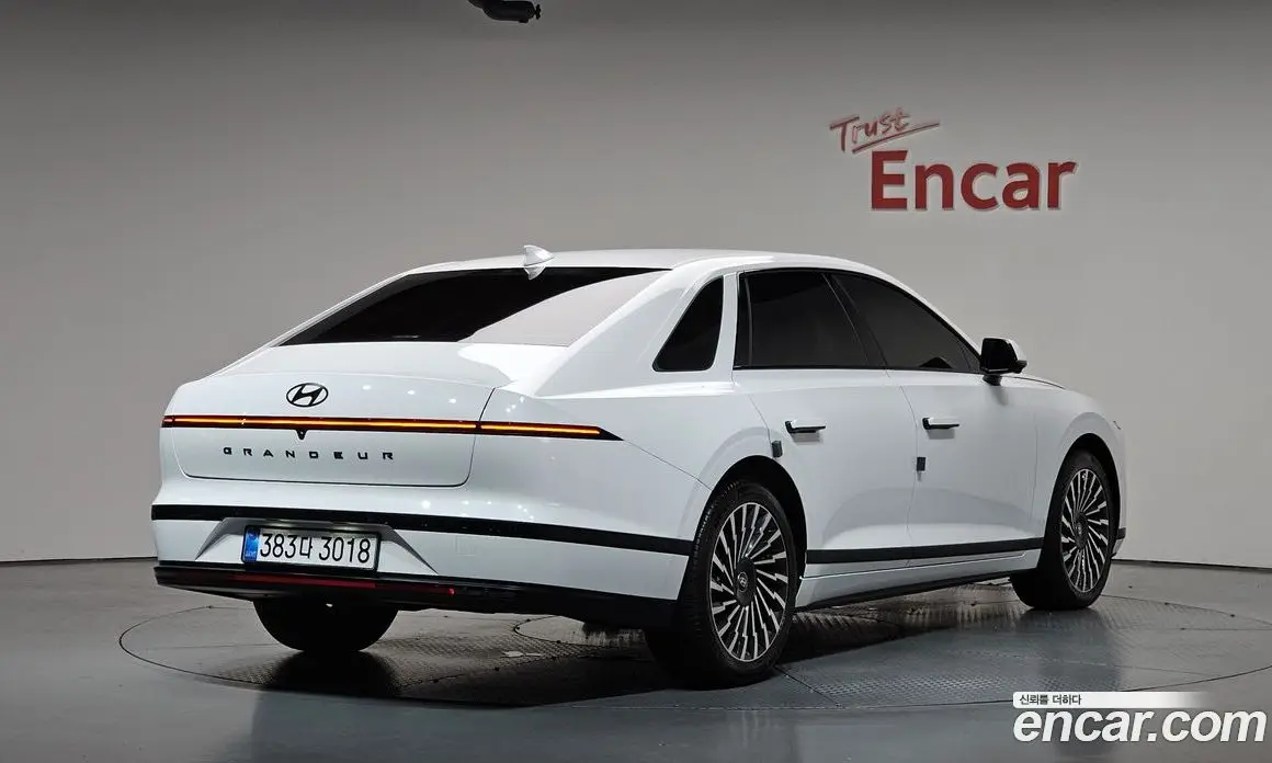 Hyundai Grandeur 2026 1.6 автомат (гидро), фото 1 Hyundai Grandeur 2026 1.6 автомат (гидро), фото 1