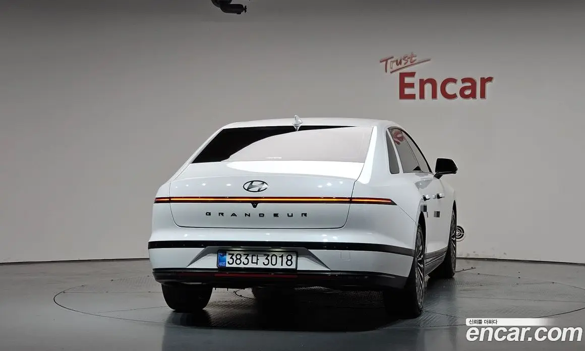 Hyundai Grandeur 2026 1.6 автомат (гидро), фото 3 Hyundai Grandeur 2026 1.6 автомат (гидро), фото 3