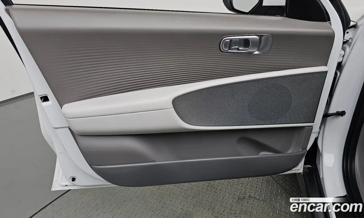 Hyundai Ioniq 6 2023 0.1 автомат (гидро), фото 13