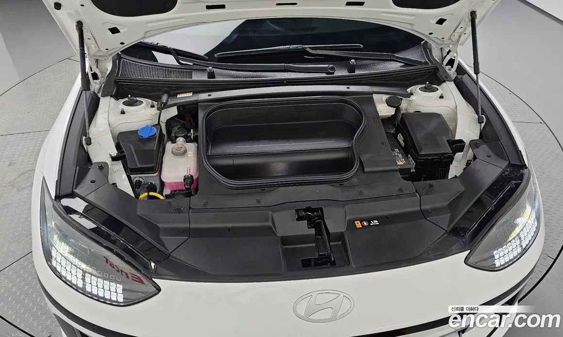 Hyundai Ioniq 6 2023 0.1 автомат (гидро), фото 5