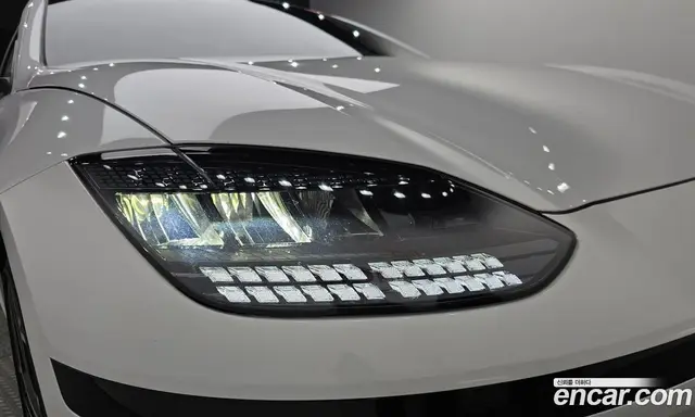 Hyundai Ioniq 6 2023 0.1 автомат (гидро), миниатюра 7