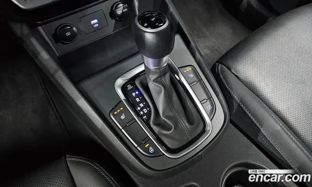 Hyundai Kona 2022 1.6 автомат (гидро), миниатюра 12