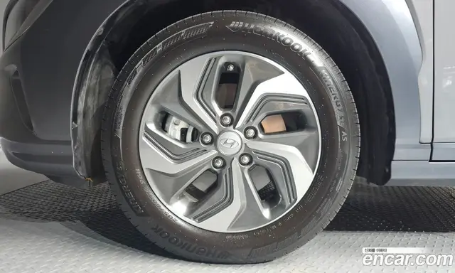 Hyundai Kona 2022 1.6 автомат (гидро), миниатюра 5 Hyundai Kona 2022 1.6 автомат (гидро), миниатюра 5