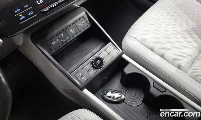 Hyundai Kona 2023 1.6 автомат (гидро), миниатюра 12