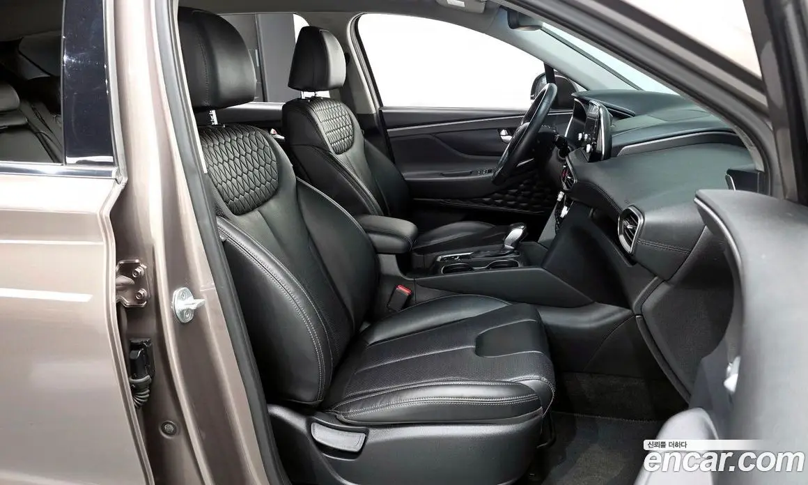 Hyundai Santa Fe 2018 2.0 автомат (гидро), фото 16 Hyundai Santa Fe 2018 2.0 автомат (гидро), фото 16