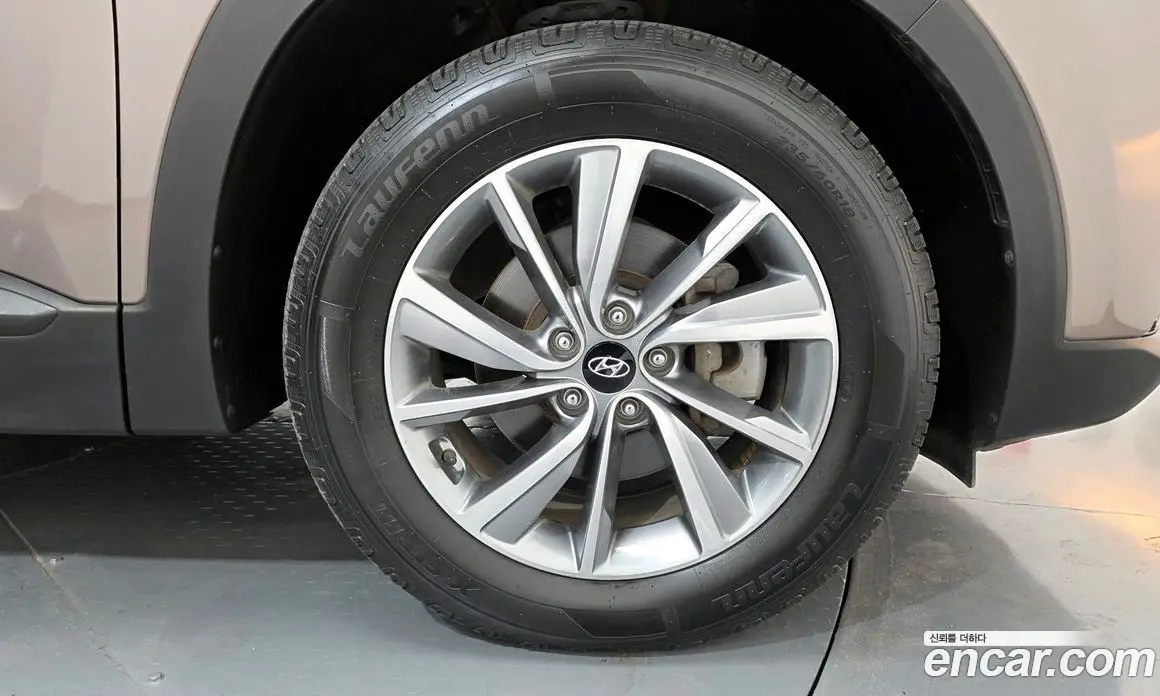 Hyundai Santa Fe 2018 2.0 автомат (гидро), фото 7 Hyundai Santa Fe 2018 2.0 автомат (гидро), фото 7