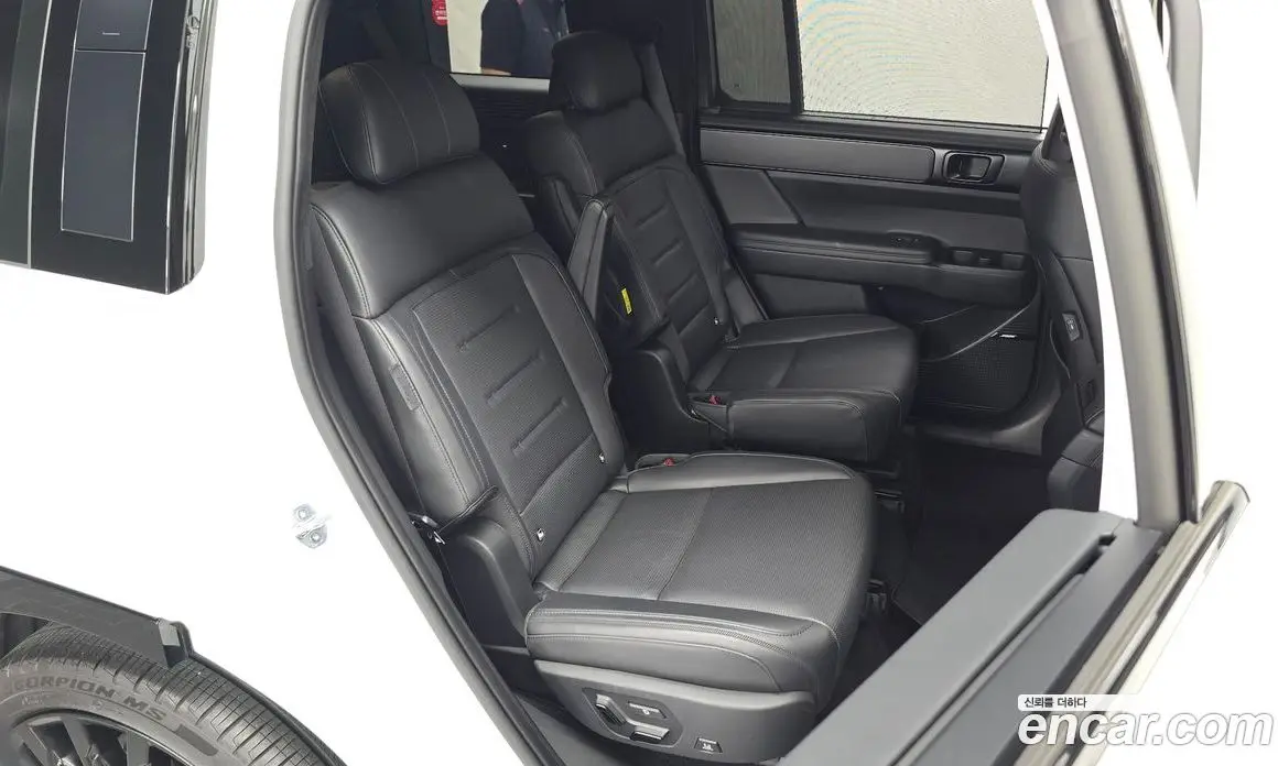 Hyundai Santa Fe 2024 2.5 автомат (гидро), фото 18