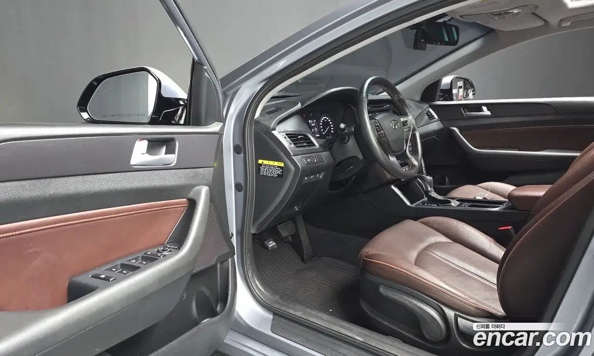 Hyundai Sonata 2016 2.0 автомат (гидро), фото 17