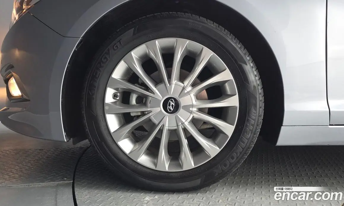 Hyundai Sonata 2016 2.0 автомат (гидро), фото 5